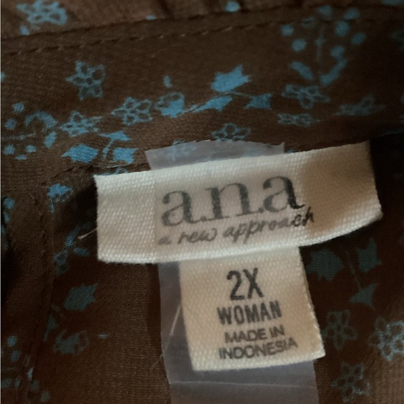 a.n.a Floral Sheer Blouse in Tan and White Plus Size 2X - Picture 7 of 8